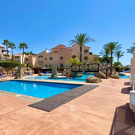 Apartment Marina Iv Relax & Unwind With Sea Views, Pools & Bbq Beachfront In Mijas Costa & Fuengirola *