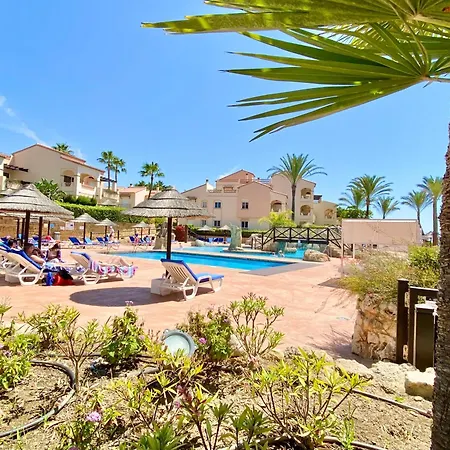Marina Iv Relax & Unwind With Sea Views, Pools & Bbq Beachfront In Mijas Costa & Fuengirola Apartment