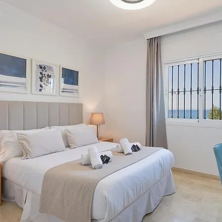 Marina Iv Relax & Unwind With Sea Views, Pools & Bbq Beachfront In Mijas Costa & Fuengirola *